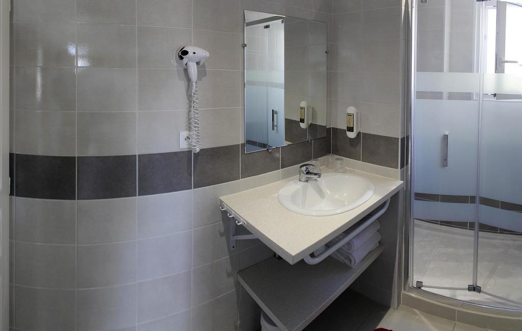 Hotel Residence Les Flots سانت باليه سور مير المظهر الخارجي الصورة